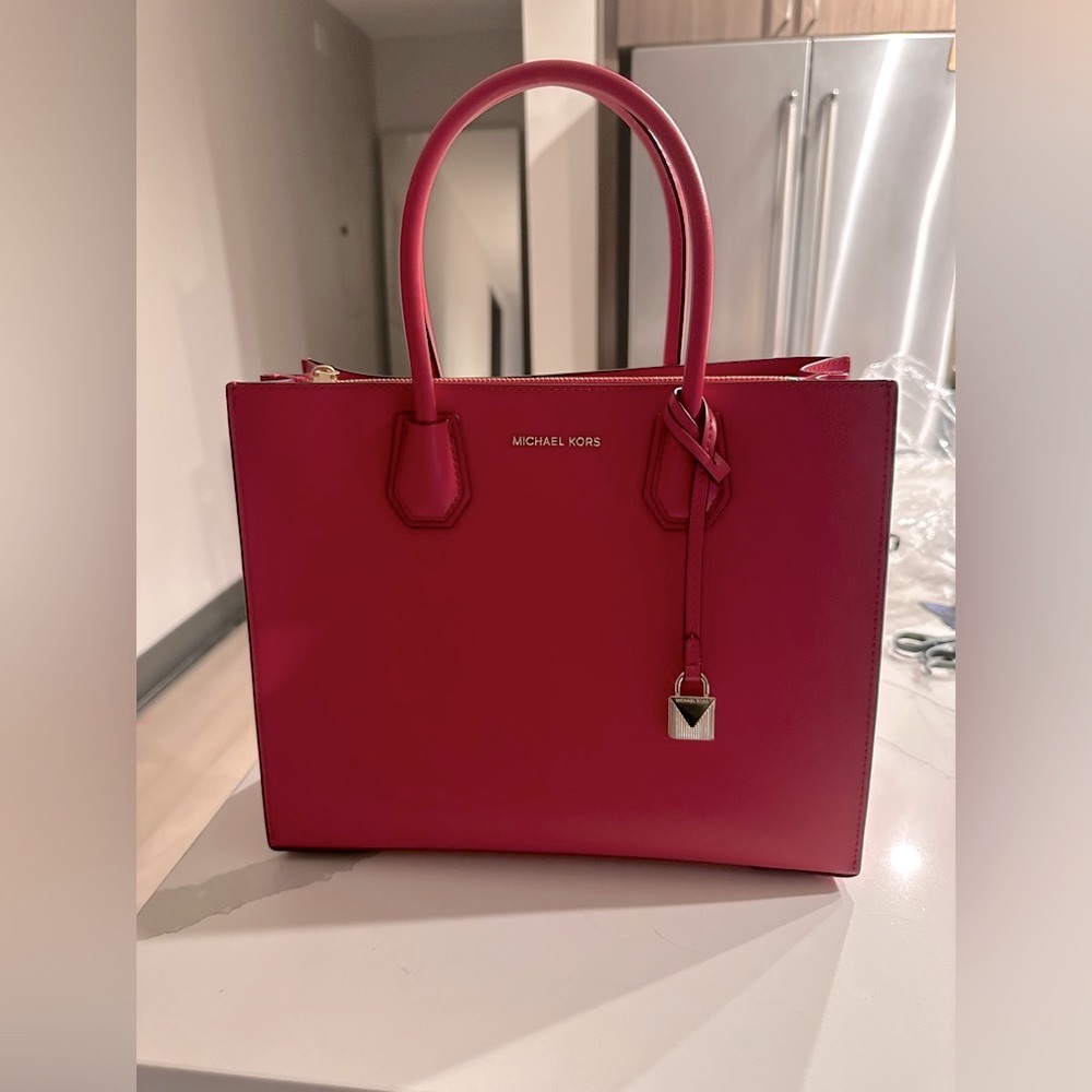 MERCER LARGE SAFFIANO LEATHER TOTE BAG - Picture 1 of 10